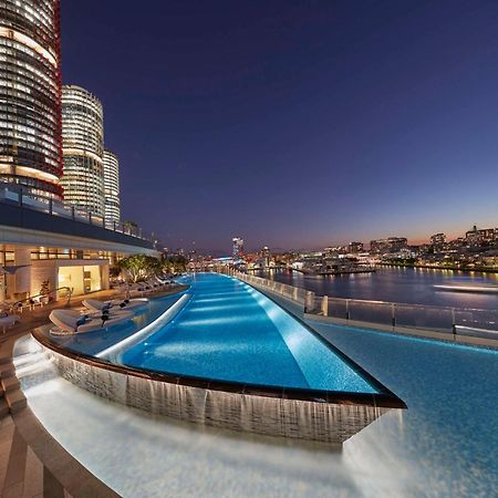 Hotel Crown Towers Sydney Esterno foto Infinity Pool at The Star Gold Coast