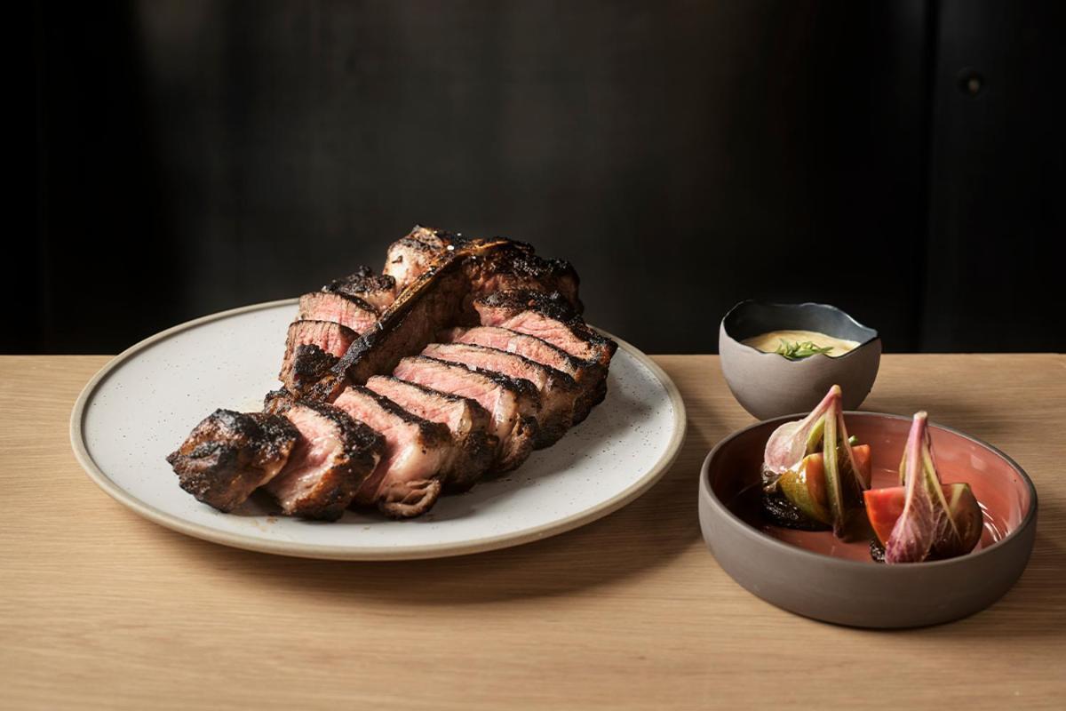 Hotel Crown Towers Sydney Esterno foto A grilled steak